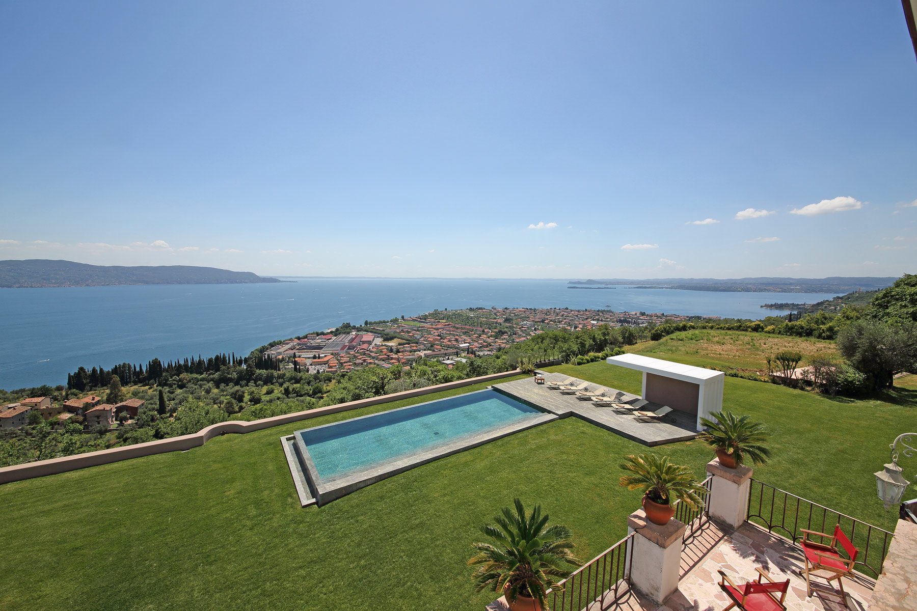 Villa Garda thumbnail 3