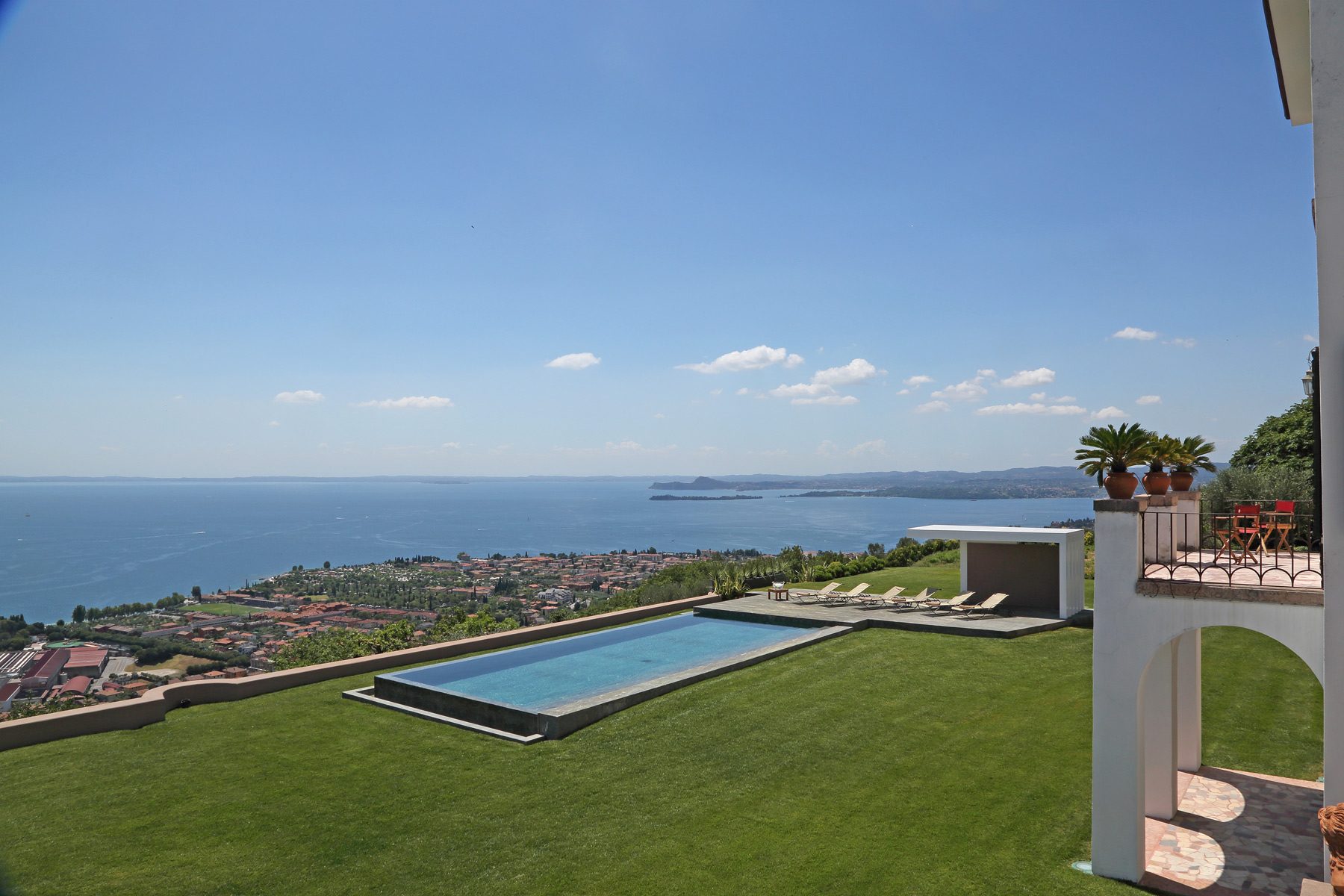 Villa Garda thumbnail 5