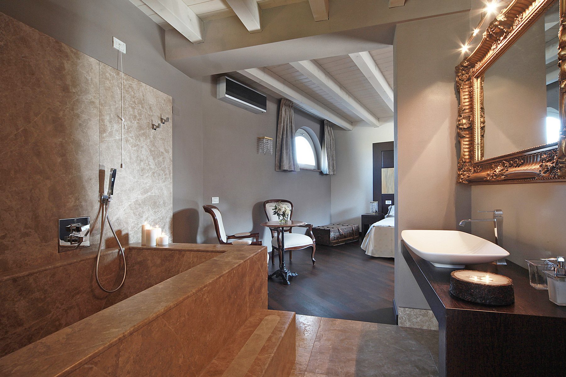 Lakeview Splendid Villa thumbnail 20