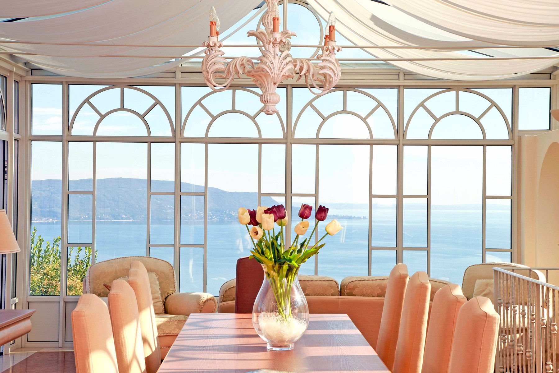 Lakeview Splendid Villa thumbnail 14